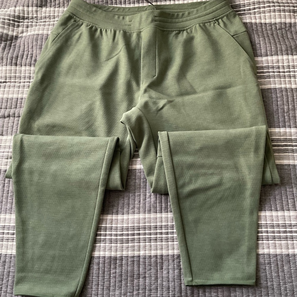 Lululemon joggers